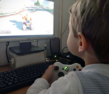 jugando a Mario kart
